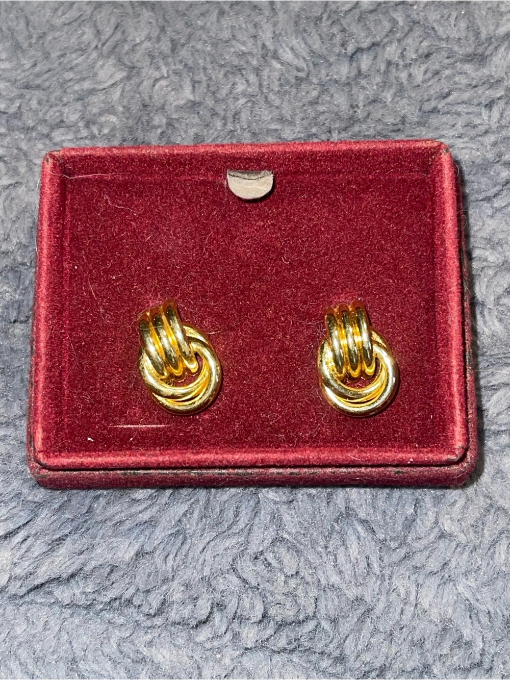 Pair earrings